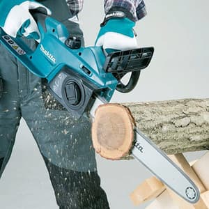 Makita 400 mm (16") / 1800W Electric Chain Saw with Toolless Tension Adjustment, UC4041A