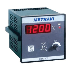 Metravi 96 x 96 mm Single Channel Temperature Controller With 1NO + 1NC, DTC-200