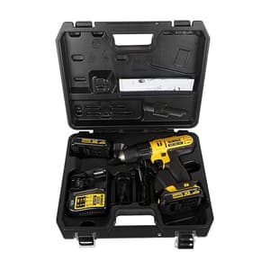 Dewalt 18V / 13 mm XR Lithium-Ion Cordless Hammer Drill/Driver with 2x1.5 Ah Batteries Included, DCD776S2-IN