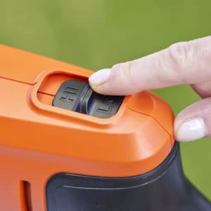 Black+Decker 20V 2.0Ah Pressurized Sprayer / Water Jet Cleaner (Cordless), BCPC20D1-B1