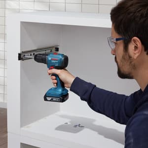 Bosch 18V Lithium-ion Professional Cordless Drill Driver With 2 Batteries & Charger (Brushless), GSR 185-LI