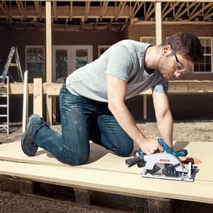 Bosch 18V / 165 mm Professional Cordless Circular Saw, GKS 185-LI (Solo)