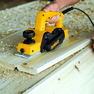 Dewalt 550W 82mm Width Portable Hand Planer, D26676-IN