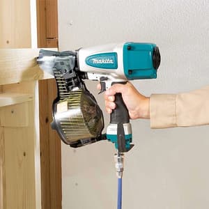 Makita 65 mm (2-9/16") Pneumatic Coil Nailer, AN613