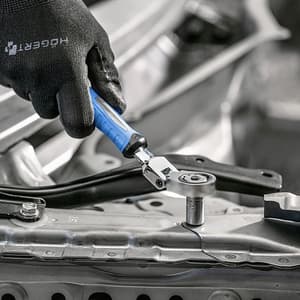 Hogert 1/4, 3/8 & 1/2 Inch Sq. Drive Ratcheting Wrench With Replaceable Adapters, HT1R395