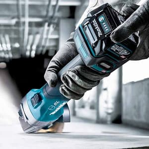 Makita 40Vmax XGT BL 100 mm (4") Cordless Angle Grinder with Rapid Charger & 2 Pcs 4.0Ah Batteries, GA003GM201