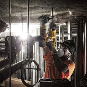 Dewalt 18V Li-ion 26mm SDS-Plus 3-Mode Cordless Hammer with Brushless Motor & 1x4.0Ah Battery, DCH133M1-QW