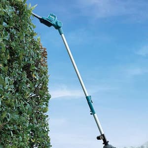 Makita 18V LXT 46 cm Cordless Pole Hedge Trimmer with Charger & 1 Pcs 3.0Ah Battery, DUN461WSF
