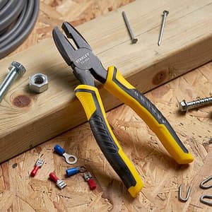 Stanley 7 inch / 180 mm Dynagrip Combination Plier, STHT0-74454