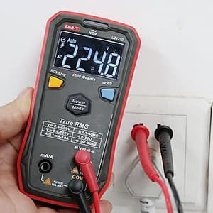 UNI-T 4000 Count True RMS Digital Multimeter, UT123D
