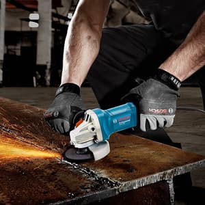 Bosch 100mm / 4 inch 800W Professional Angle Grinder (With 2x Cutting Disc & 1x Grinding Disc), GWS 800