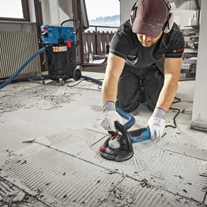 Bosch 125mm / 5 inch 1500W Professional Concrete Grinder, GBR 15 CAG
