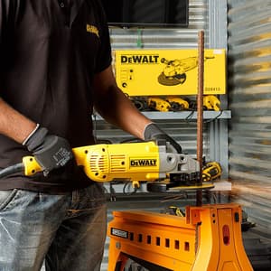 Dewalt 2200W / 180mm Heavy Duty Large Angle Grinder, D28413-IN