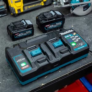Makita 40V max XGT® Dual Port Rapid Optimum Charger, DC40RB