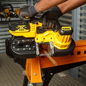 Dewalt 18V XR Li-ion Compact Bandsaw (Cordless), DCS371N-XJ