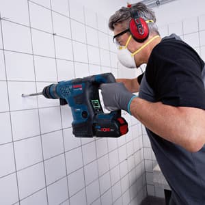 Bosch 18V Professional Cordless Rotary Hammer With SDS Plus (BITURBO Brushless), GBH 18V-34 CF (Solo)