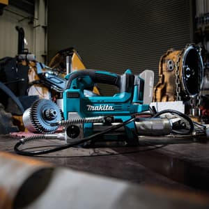 Makita 18V LXT Li-Ion 120 cm (47-1/4") Cordless Grease Gun (Bare Tool), XPG01Z