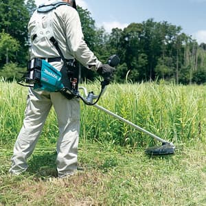 Makita 40Vmax X2 (80Vmax) XGT BL Cordless 3-Speed Grass Trimmer (Bare Tool), UR012GZ02
