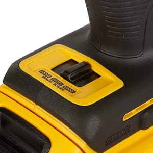 Dewalt 18V / 6mm XR Li-ion Cordless Variable Speed Die Grinder with Brushless Motor 2x5.0Ah Batteries Included, DCG426P2-QW