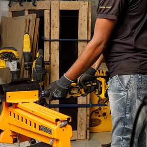 Dewalt 18V / 6mm XR Li-ion Cordless Variable Speed Die Grinder with Brushless Motor 2x5.0Ah Batteries Included, DCG426P2-QW