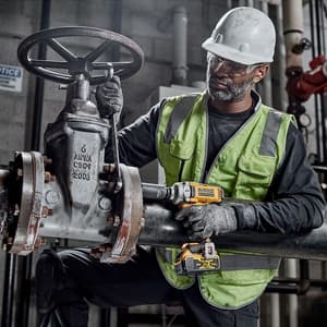 Dewalt 18V XR Li-ion 3 Speed Cordless Impact Wrench with Brushless Motor & 2x 5Ah Batteries, DCF892P2T-QW