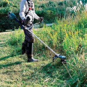 Makita 40Vmax XGT BL 3-Speed Cordless Grass Trimmer with Bike Handle (Bare Tool), UR002GZ