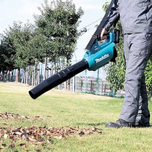 Makita 40Vmax XGT BL 17N Cordless Variable Speed Blower (Bare Tool), UB001GZ
