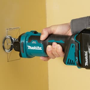 Makita 18V LXT BL 6.35 mm (1/4") Cordless Cut-Out Tool with Rapid Charger & 2 Pcs 5.0Ah Batteries, DCO181RTJ