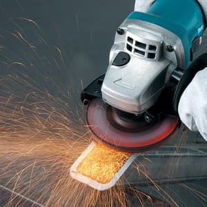 Makita 100 mm (4") / 710W Compact Yet Powerful Grinder, 9553NB