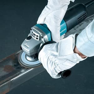 Makita 100 mm (4") / 710W Compact Yet Powerful Grinder, 9553NB