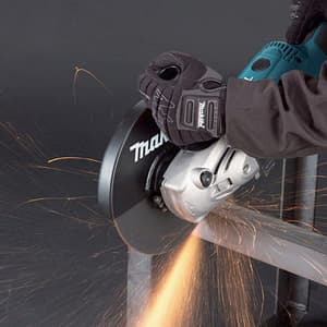 Makita 230mm / 9 inch, 2200W Angle Grinder with Large Trigger Switch, GA9020