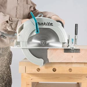Makita 270 mm / 10-5/8 inch 2000W Circular Saw, HS0600