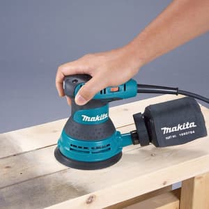 Makita 125mm (5") / 300W Variable Speed Random Orbit Sander with Built-In Dust Extraction System, BO5031