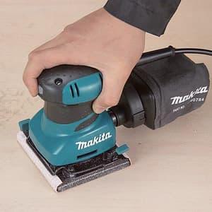 Makita 112 x 102 mm, 1/4 Sheet 200W Finishing Sander, BO4556