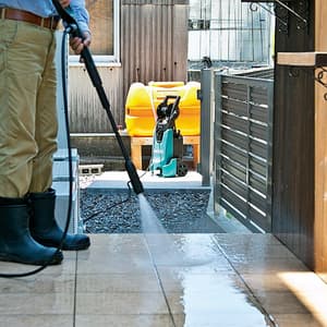 Makita 13 MPa (130 Bar) High Pressure Washer with Self-Priming Function, HW1300