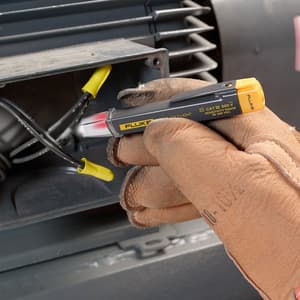 Fluke LVD2 90V - 600V AC Non-Contact Voltage Tester With Flashlight
