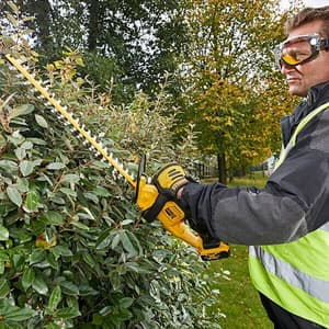 Dewalt 18V XR Li-ion Cordless Hedge Trimmer (Bare Tool), DCM563PB-XJ