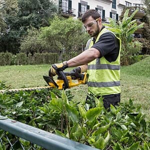 Dewalt 18V XR Li-ion Cordless Hedge Trimmer (Bare Tool), DCM563PB-XJ