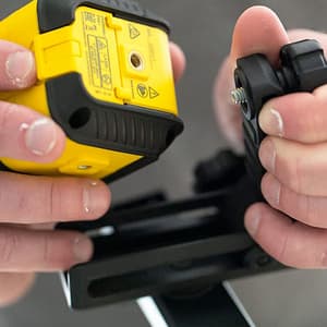 Stanley Cubix Green Beam Cross Line Laser Level, STHT77499-1