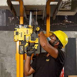 Dewalt Cordless OnBoard Dust Extractor For SDS-Plus Hammers with HEPA Filter-Perform & Protect Shield, D25304DH-XJ