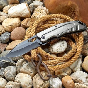 Stanley 80 mm FatMax Premium Folding Pocket Knife With Bottle Opener, FMHT0-10312