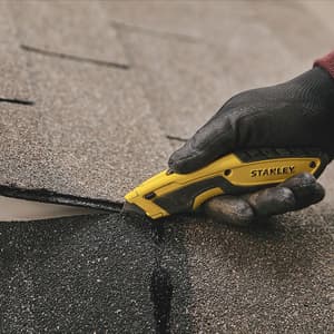 Stanley 175 mm Premium Retractable Blade Utility Knife, STHT10479-0