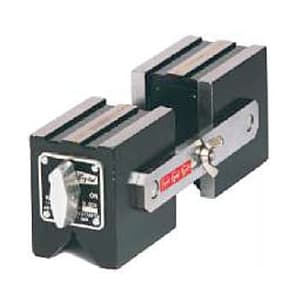 Crystal 75 x 75 x 56 mm Magnetic Positioner, AA - 1929