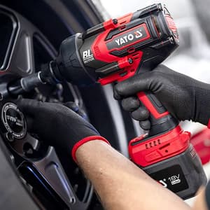 Yato 18V / 6.0 Ah Li-ion Brushless Cordless Impact Wrench, YT-828073