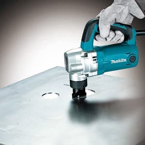 Makita 3.2 mm (10 Ga) Nibbler, JN3201