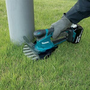 Makita 18V LXT Li-Ion 16 cm (6-5/16") Cordless Grass Shear with Charger & 2 Pcs 1.5 Ah Batteries, DUM604SY