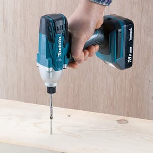 Makita 18V Li-Ion 140 N·m Cordless Impact Driver with Charger & 2 Pcs 1.5Ah G-Batteries, TD127DWE