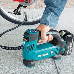 Makita 18V LXT Li-Ion 65 cm (25-1/2") Cordless Inflator (Bare Tool), DMP180Z