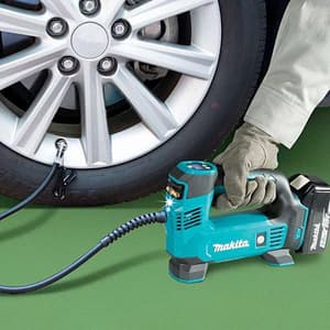 Makita 18V LXT Li-Ion 65 cm (25-1/2") Cordless Inflator (Bare Tool), DMP180Z