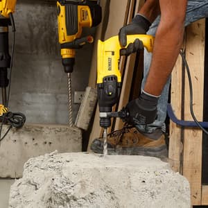 Dewalt 22mm 710W 2 Mode SDS-PLUS Rotary Hammer, D25032B-IN